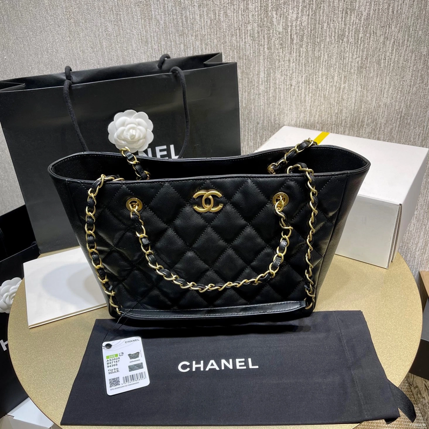 First Bag Ru CHANEL BAG SHOPPING 0823